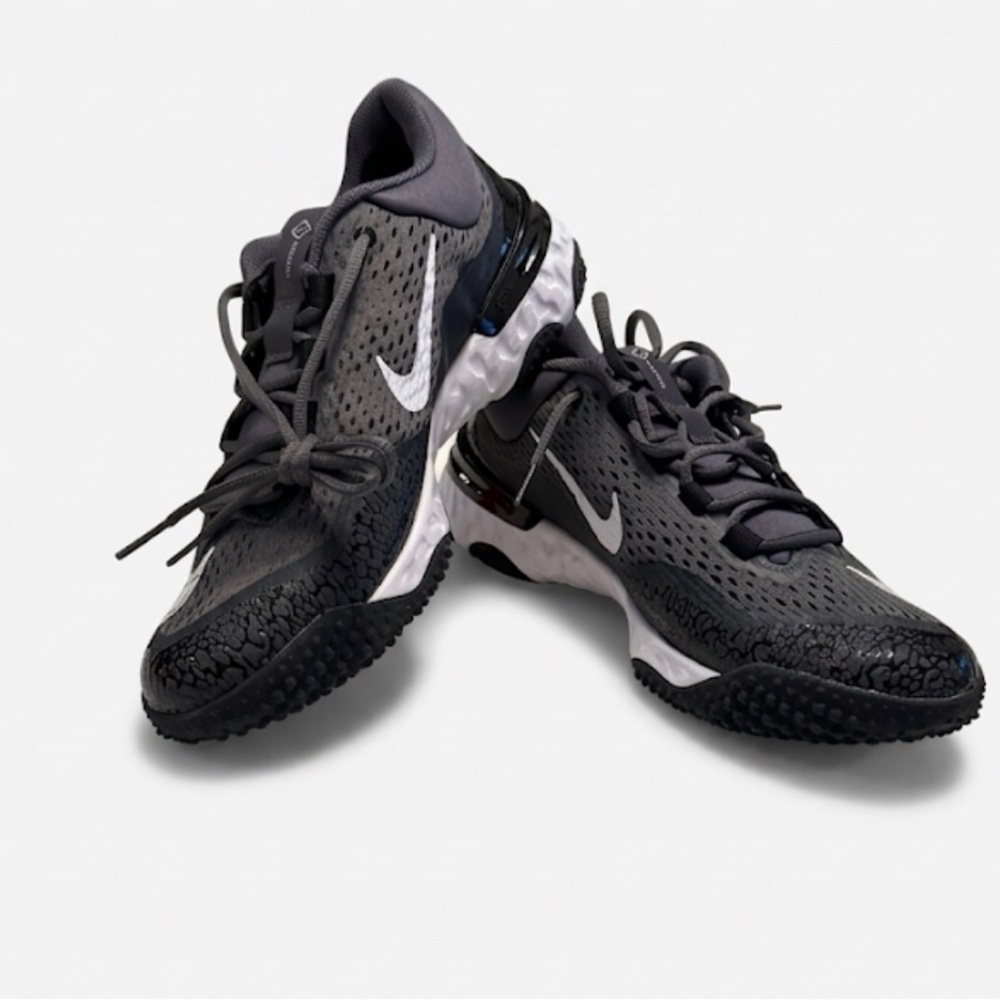 NEW Nike Alpha Huarache Elite 4 Turf Baseball Mens Black Grey White Sz 9.5